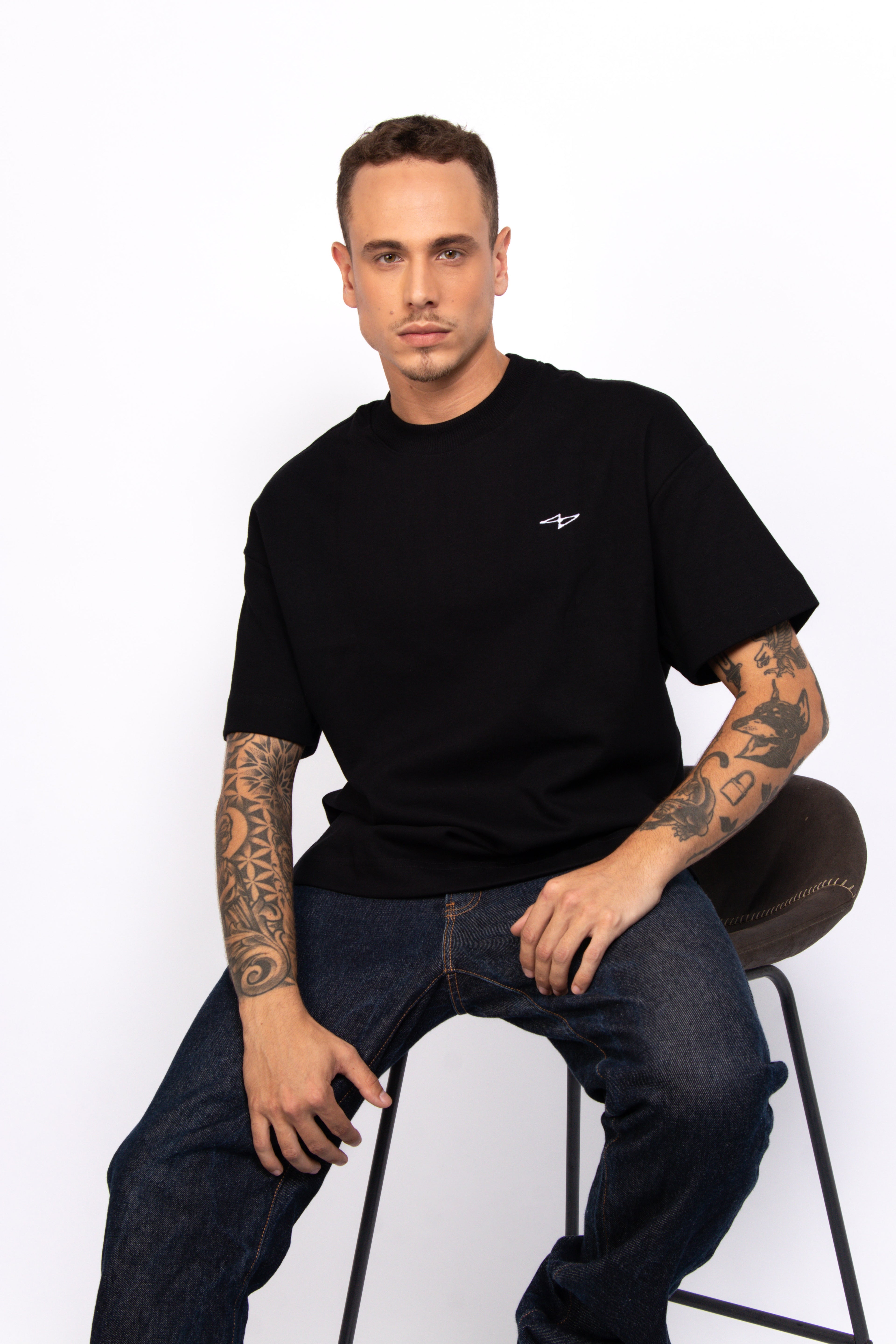 Art Oversized Tee MAKTUB x MEC Black