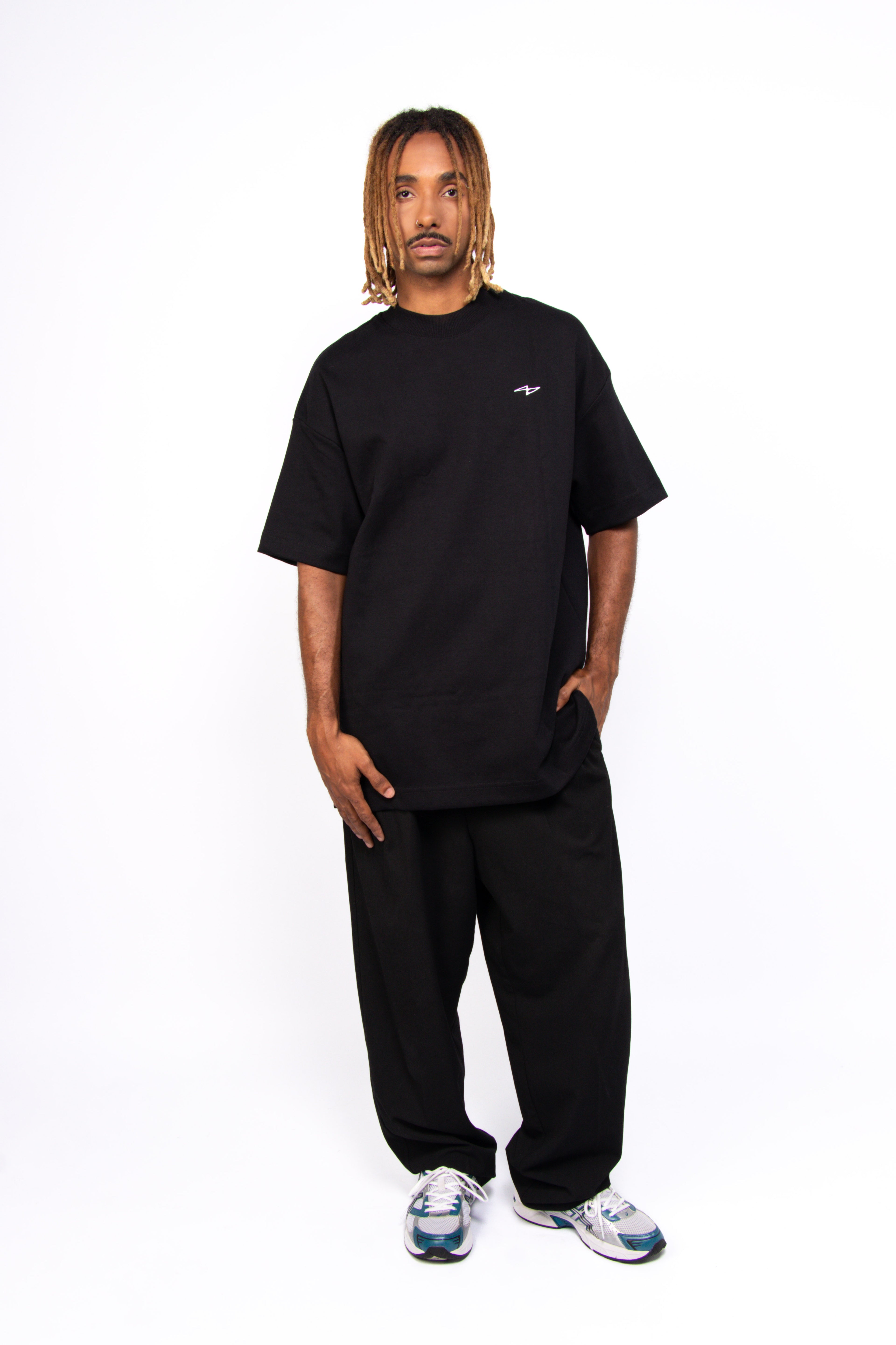 Essential Soft Double Tee Black